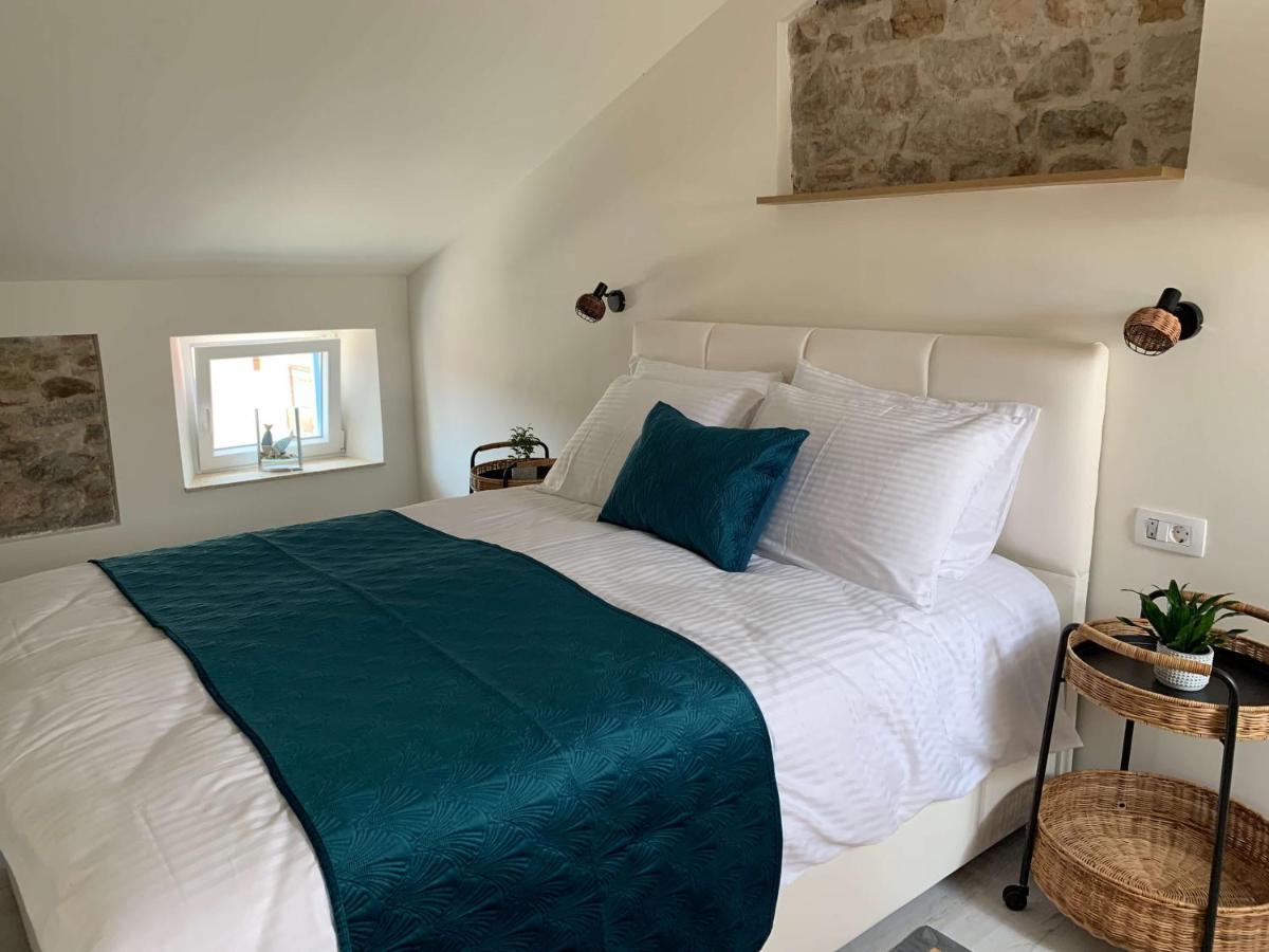 Casa Pozzetto Apartment Novigrad  Bagian luar foto